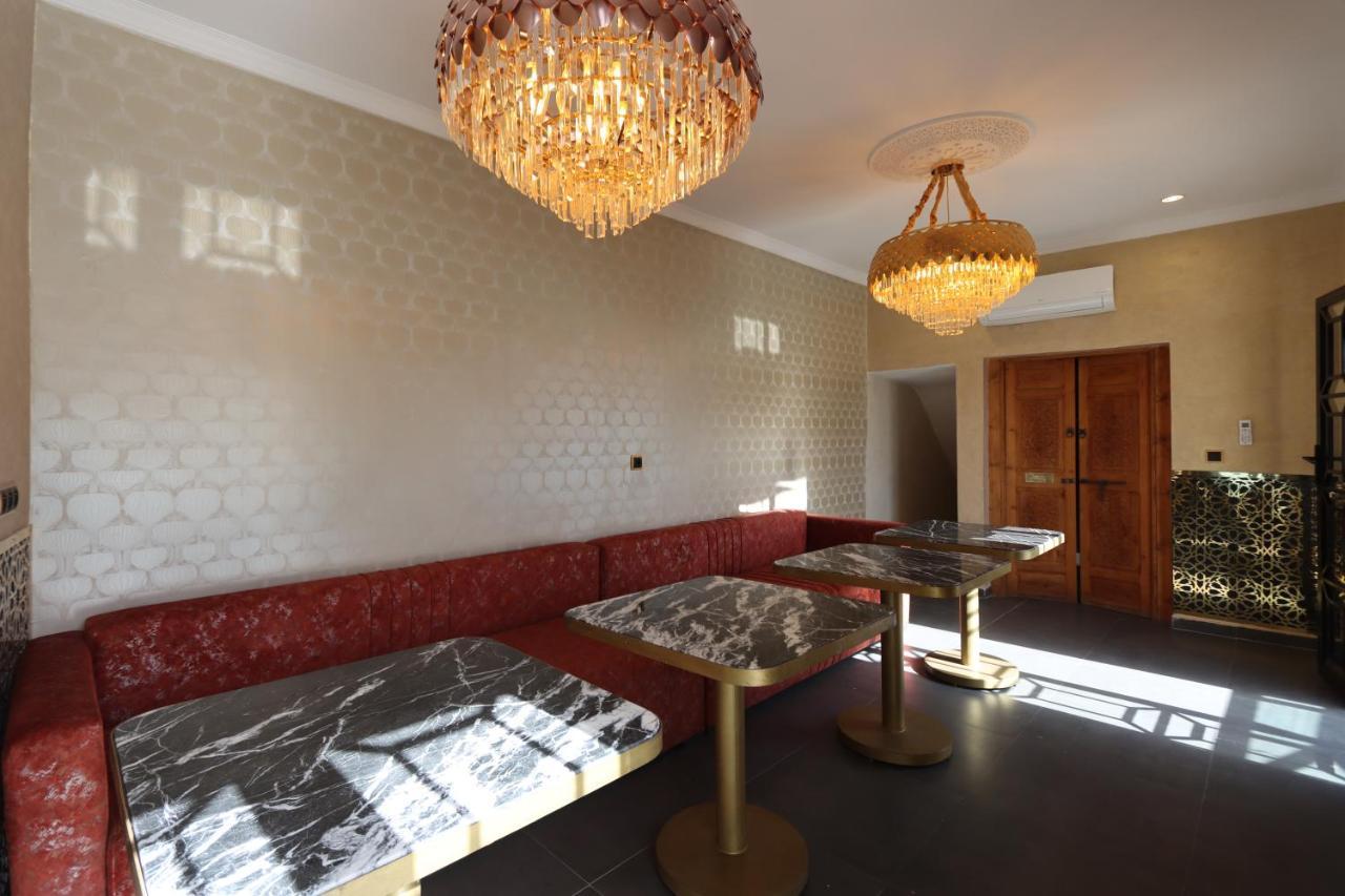 Riad La Fayette Bed & Breakfast Marrakesh Exterior photo