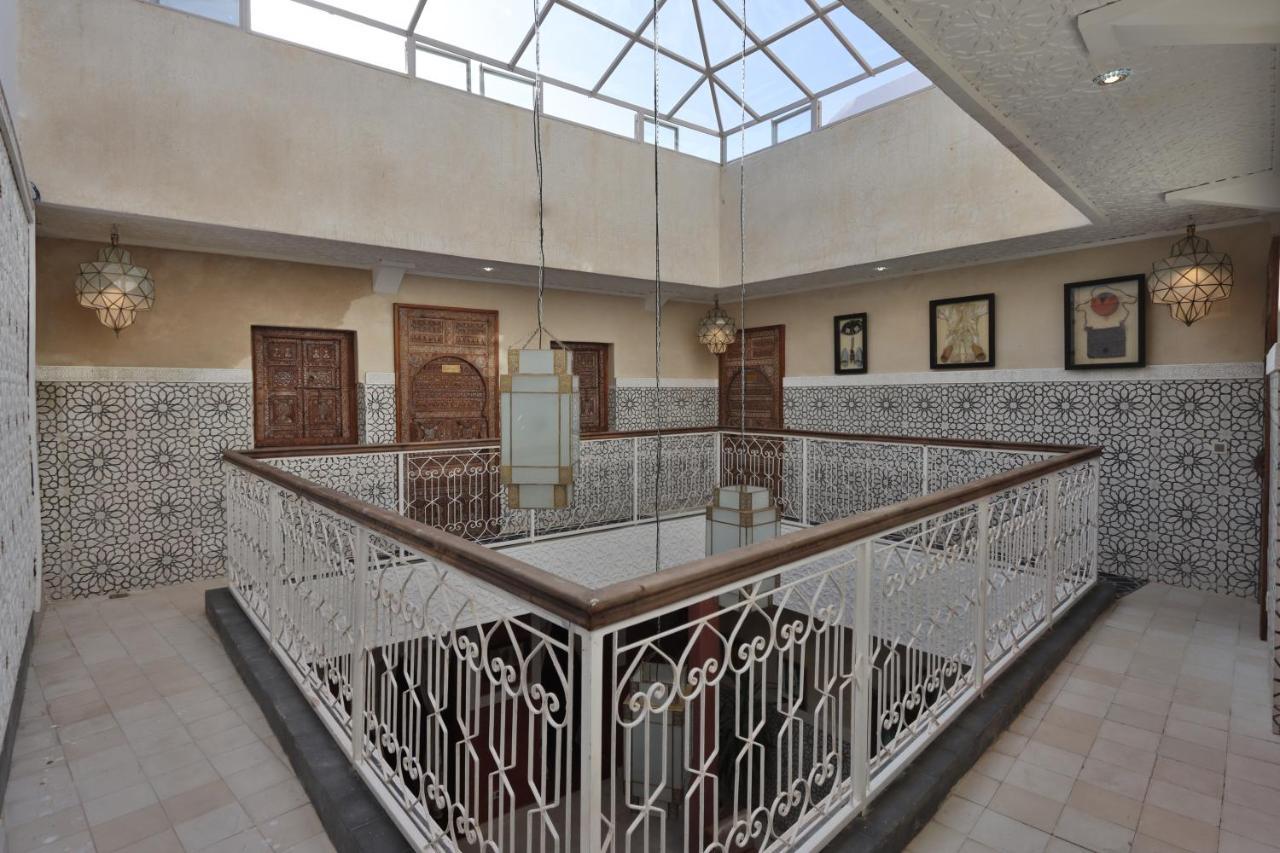 Riad La Fayette Bed & Breakfast Marrakesh Exterior photo
